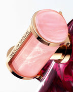 Detalle del frasco rosa y dorado de La Bomba EDP Carolina Herrera
