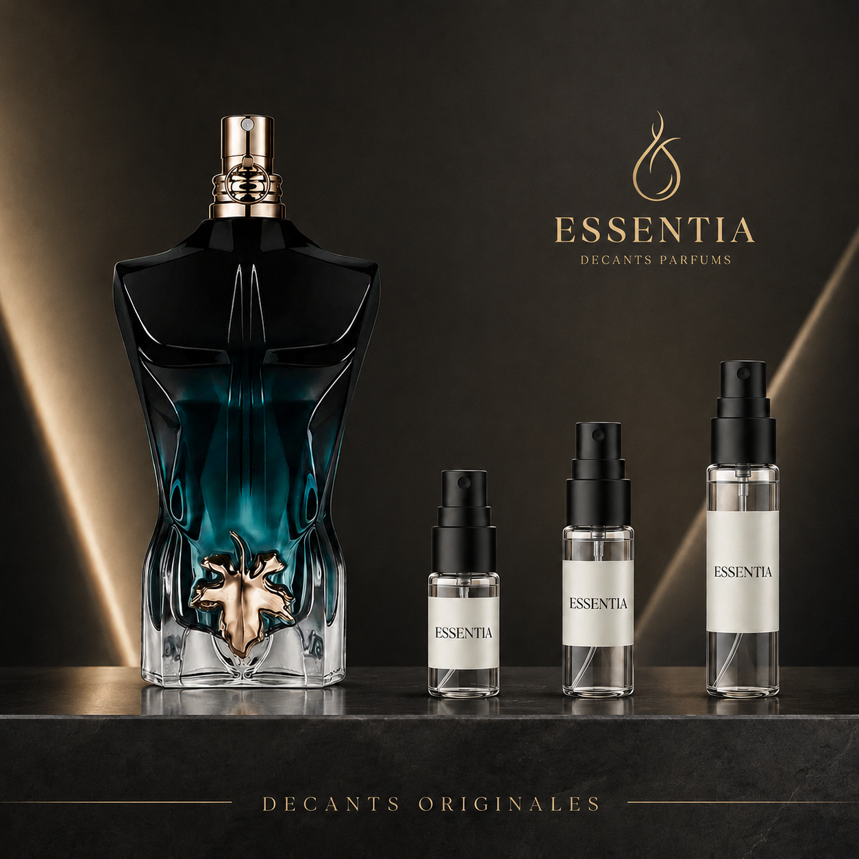 Imagen de Le Beau Le Parfum de Jean Paul Gaultier junto a las presentaciones de decant original ESSENTIA de 3ml, 5ml y 10ml.